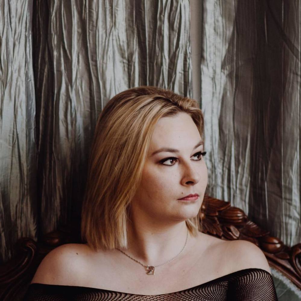 Meet your Posher, Priscilla